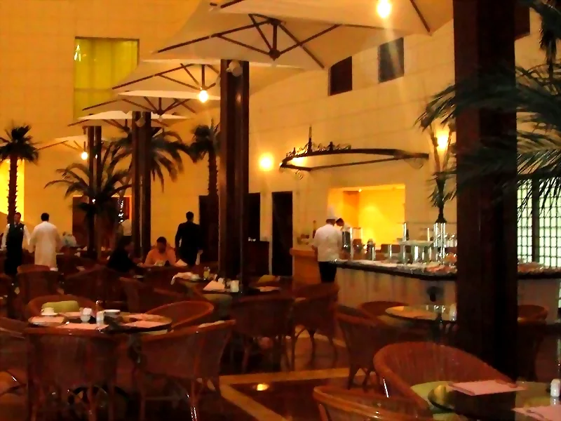 جلسات فندق رويال عمان في أجواء مريحة وهادئة