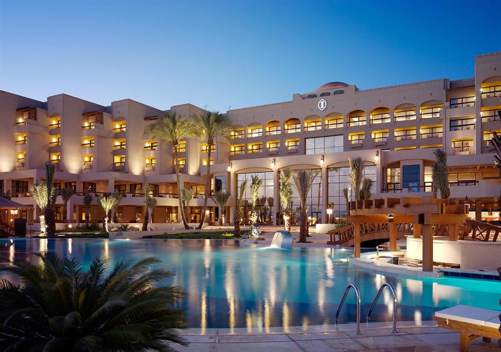 أفضل ٨ فنادق ٥نجوم في مدينة العقبة الأردن
